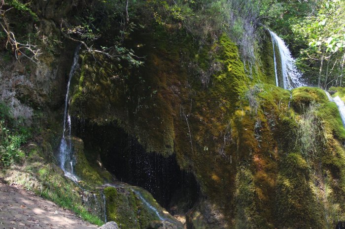 Dreimuehlen_Wasserfall_Eifel_16.09.2011_002.JPG