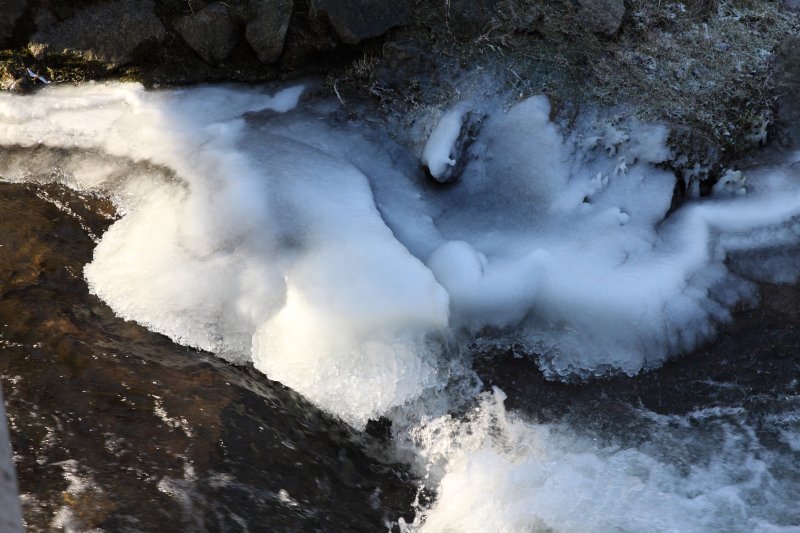 Die_Kahl_in_Stroetzbach_10.02.2012_004.JPG